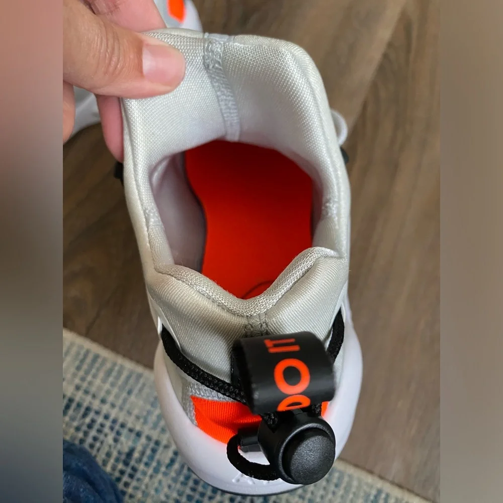 Nike Air Huarache City Move Pure Platinum Crimson size 8.5 - Picture 8 of 16